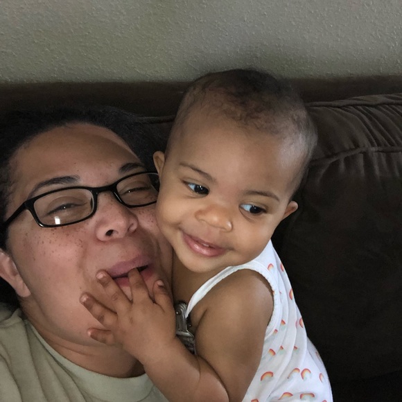 Meet your Posher, Erica - Picture 4 of 6